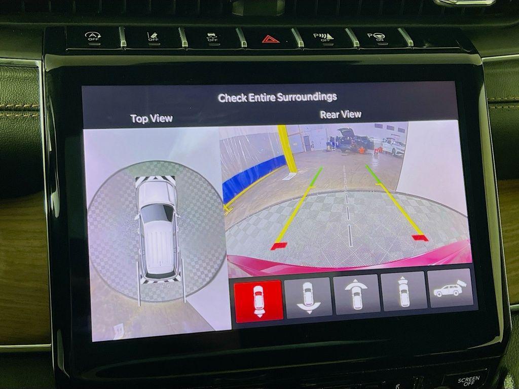 used 2025 Jeep Grand Cherokee car, priced at $49,016