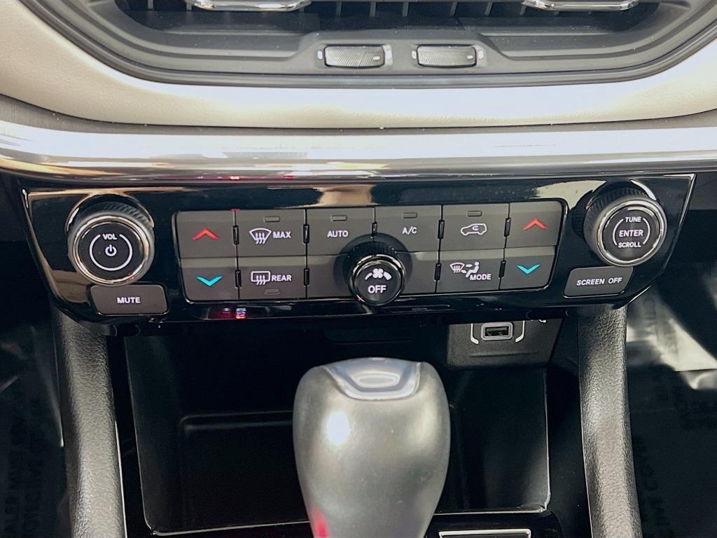 used 2022 Jeep Compass car, priced at $22,400