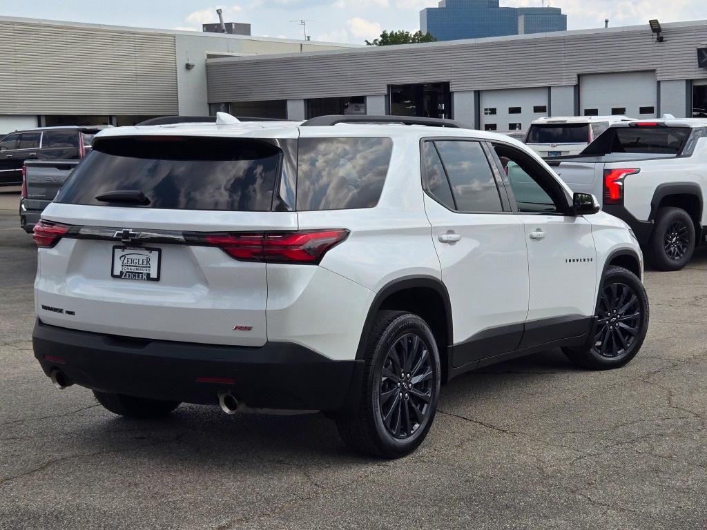 used 2022 Chevrolet Traverse car, priced at $33,900