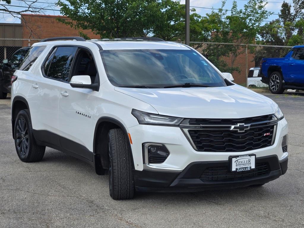 used 2022 Chevrolet Traverse car, priced at $33,900