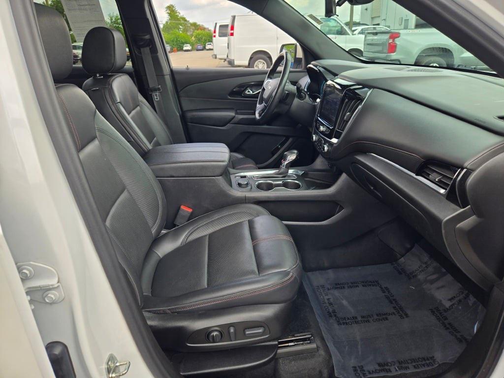 used 2022 Chevrolet Traverse car, priced at $33,900