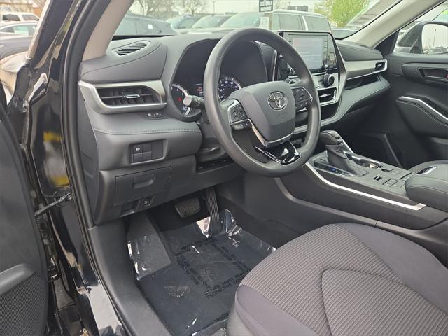 used 2020 Toyota Highlander car, priced at $26,000