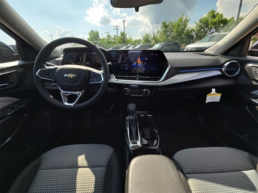 new 2025 Chevrolet Trax car, priced at $23,901