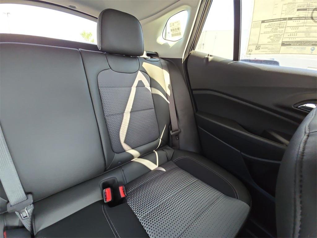 new 2025 Chevrolet Trax car, priced at $23,901