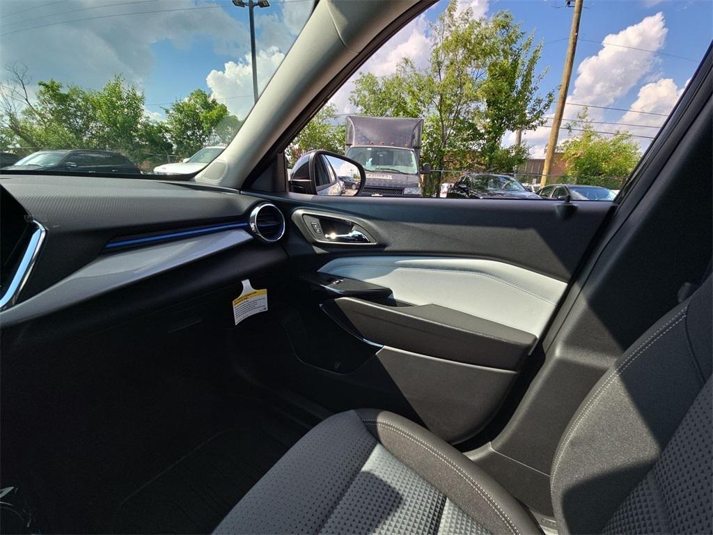 new 2025 Chevrolet Trax car, priced at $23,901