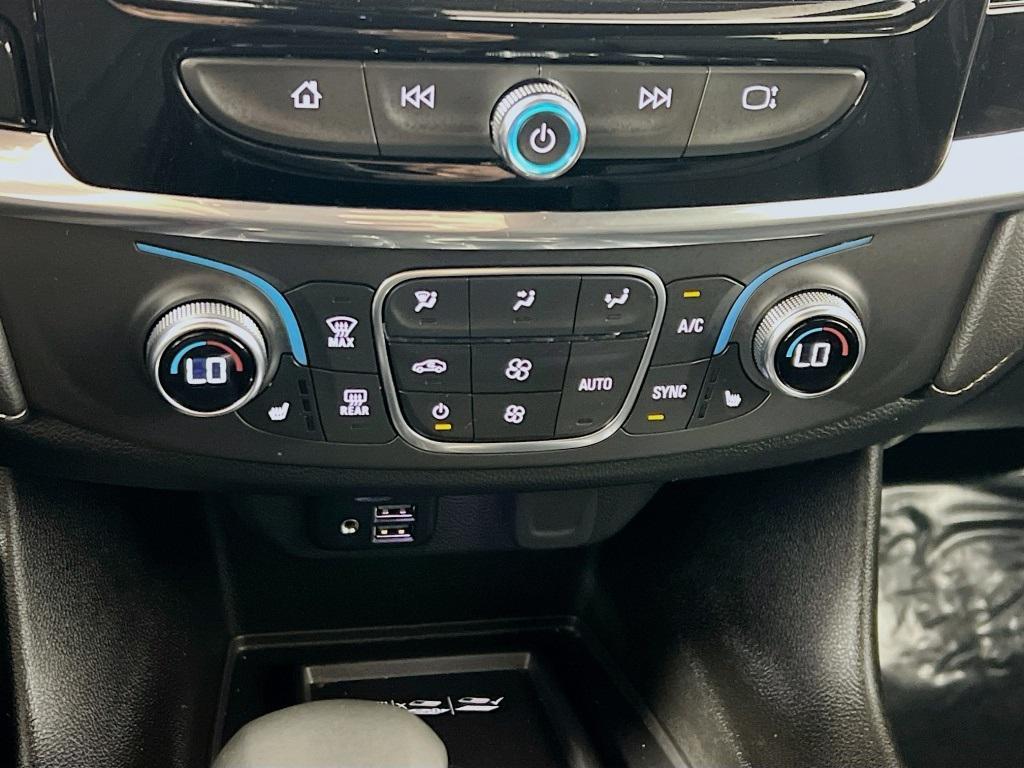 used 2023 Chevrolet Traverse car, priced at $31,695