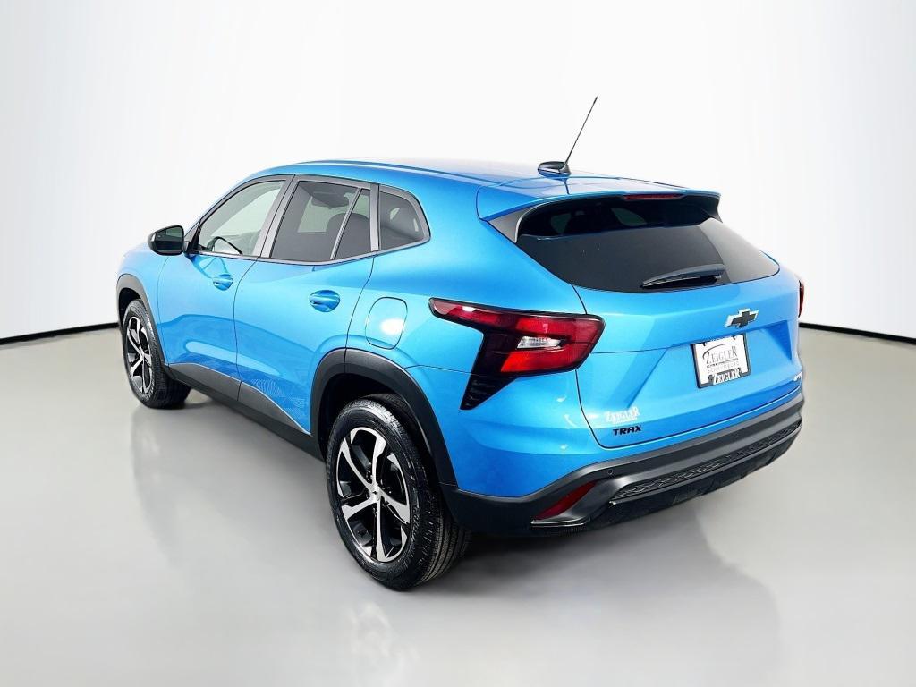 used 2025 Chevrolet Trax car, priced at $23,500