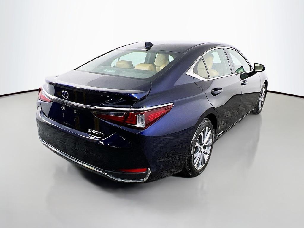 used 2021 Lexus ES 300h car, priced at $33,800
