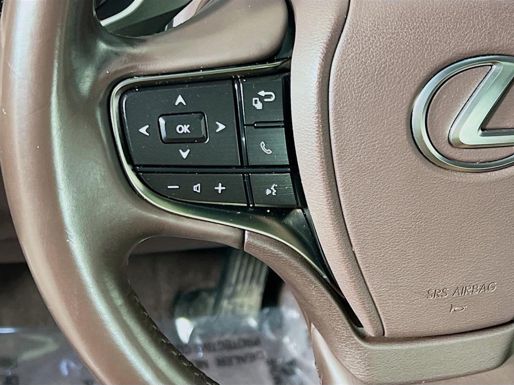 used 2021 Lexus ES 300h car, priced at $33,800