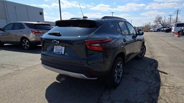new 2025 Chevrolet Trax car, priced at $24,000