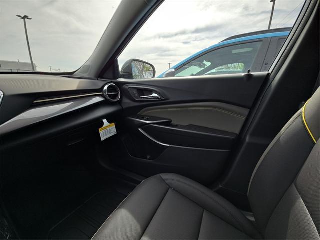 new 2025 Chevrolet Trax car, priced at $24,500