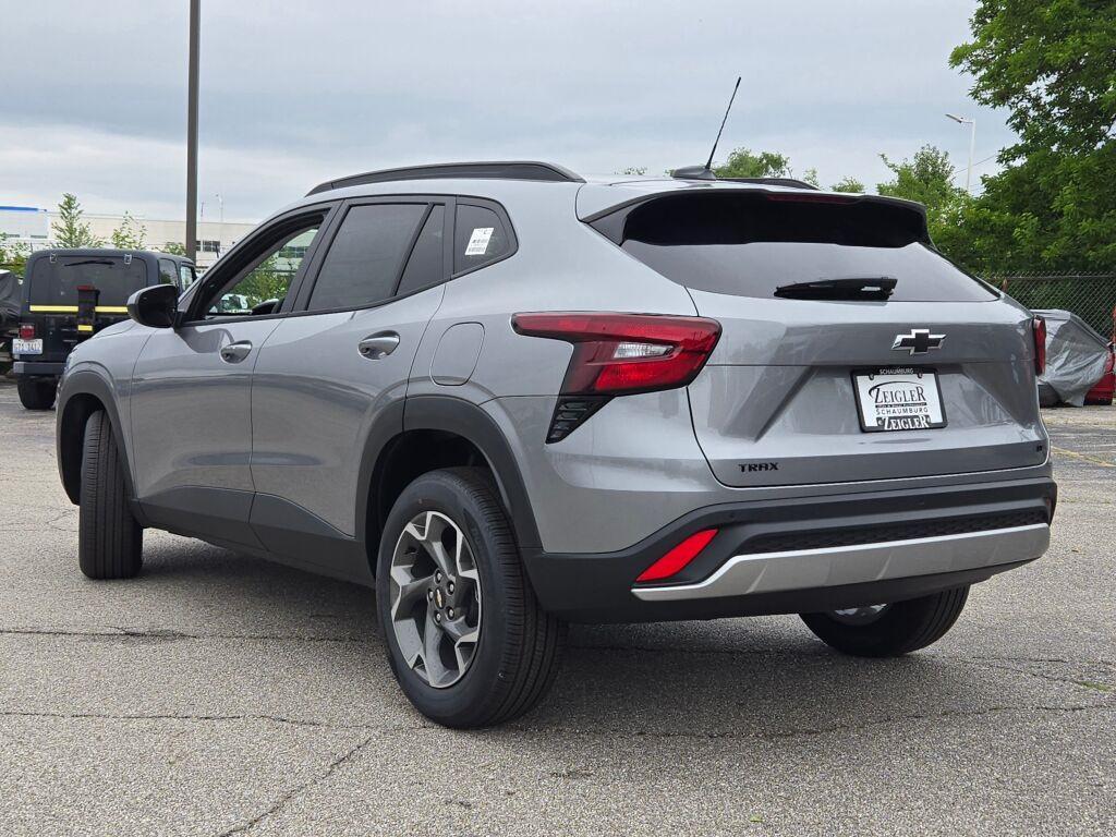 new 2025 Chevrolet Trax car, priced at $24,250
