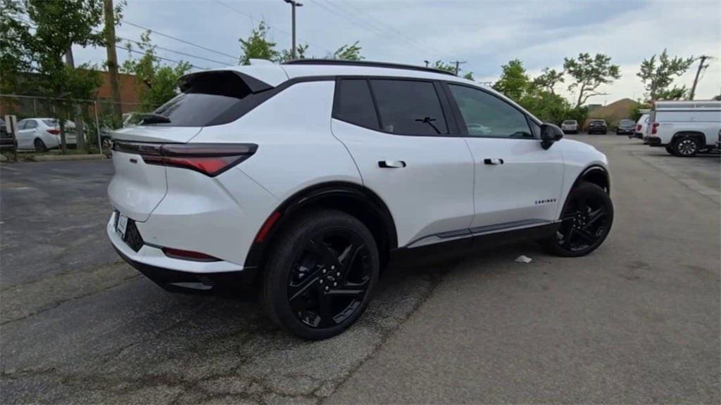new 2025 Chevrolet Equinox EV car, priced at $43,614