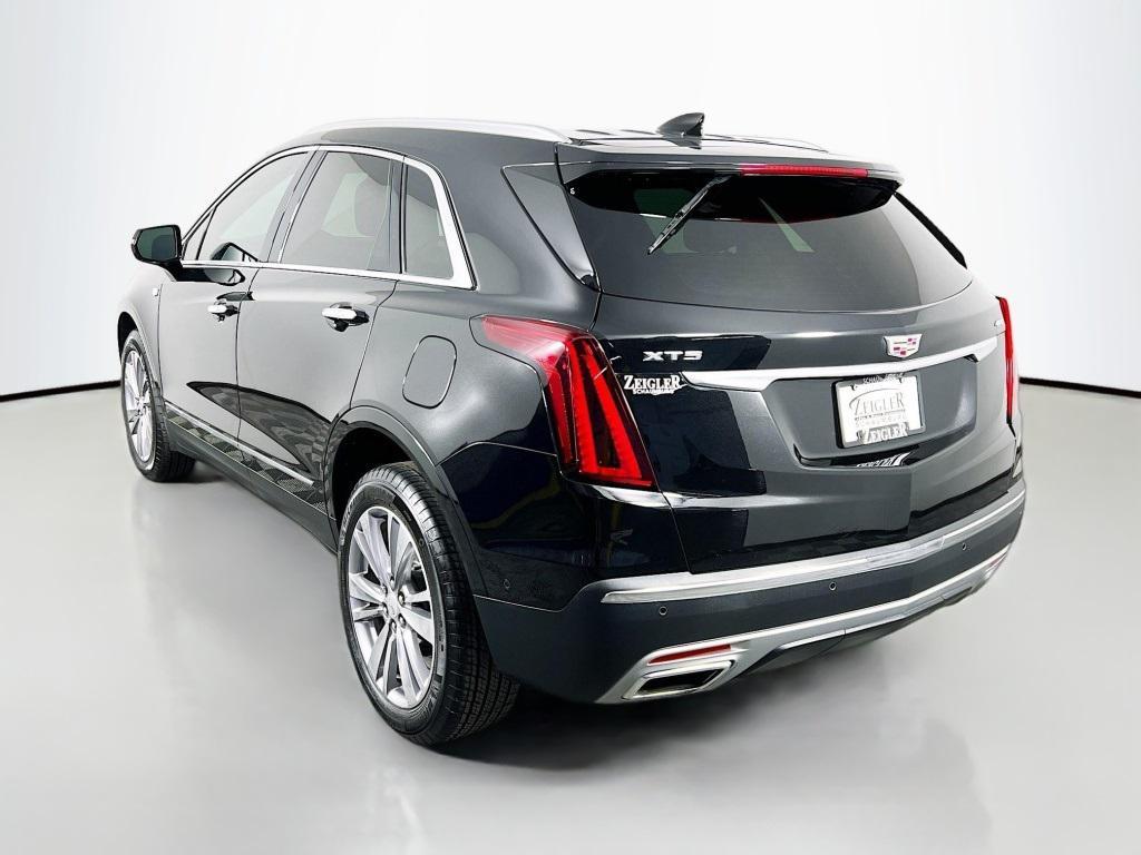 used 2024 Cadillac XT5 car, priced at $40,657