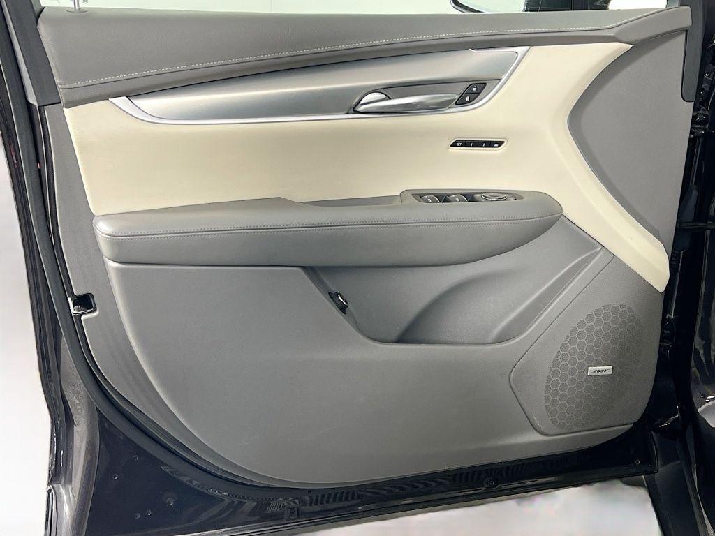 used 2018 Cadillac XT5 car, priced at $17,341