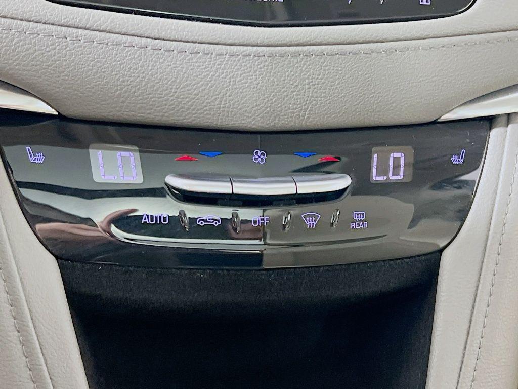 used 2018 Cadillac XT5 car, priced at $17,341