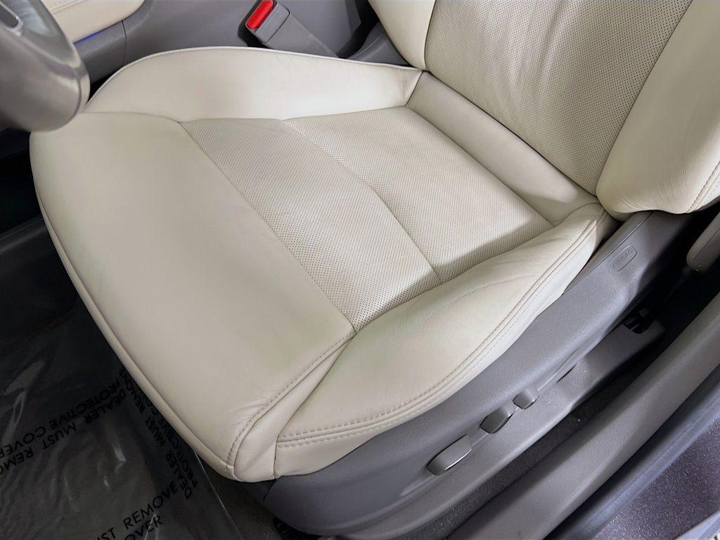 used 2018 Cadillac XT5 car, priced at $17,341