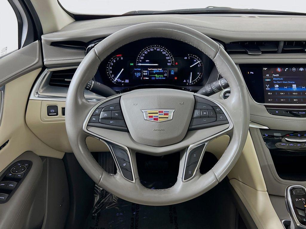 used 2018 Cadillac XT5 car, priced at $17,341