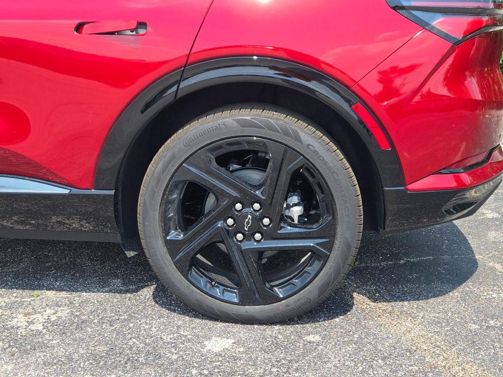 new 2025 Chevrolet Equinox EV car, priced at $40,399