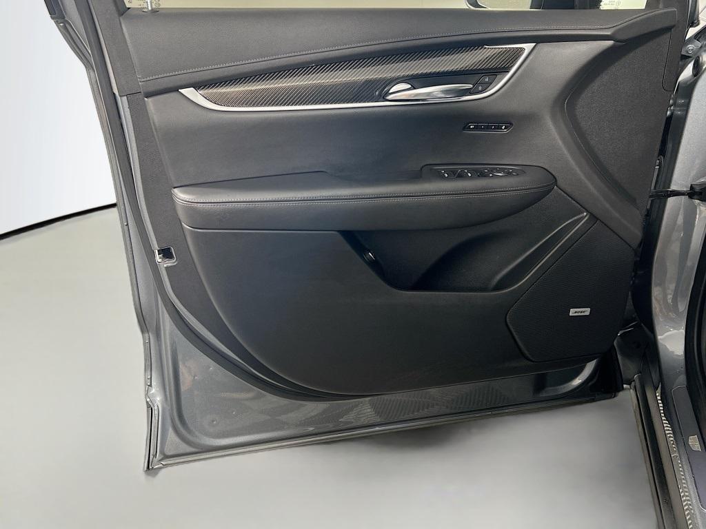 used 2020 Cadillac XT6 car, priced at $29,700