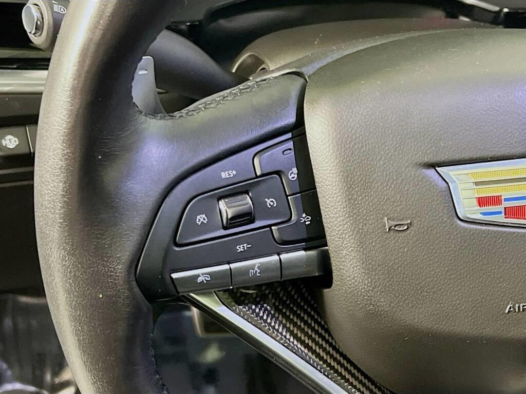 used 2020 Cadillac XT6 car, priced at $29,700