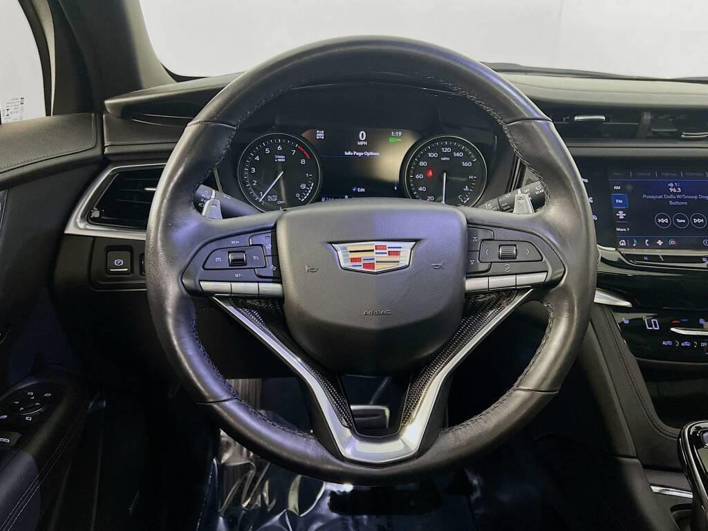 used 2020 Cadillac XT6 car, priced at $29,700