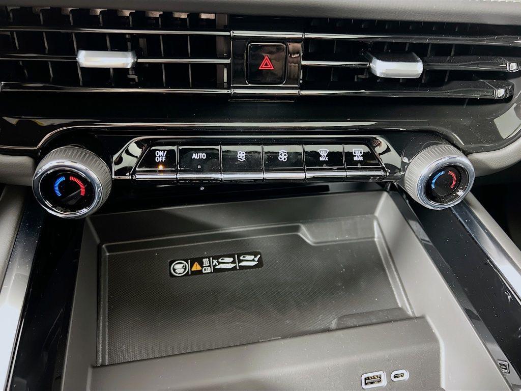 new 2025 Chevrolet Tahoe car, priced at $73,785