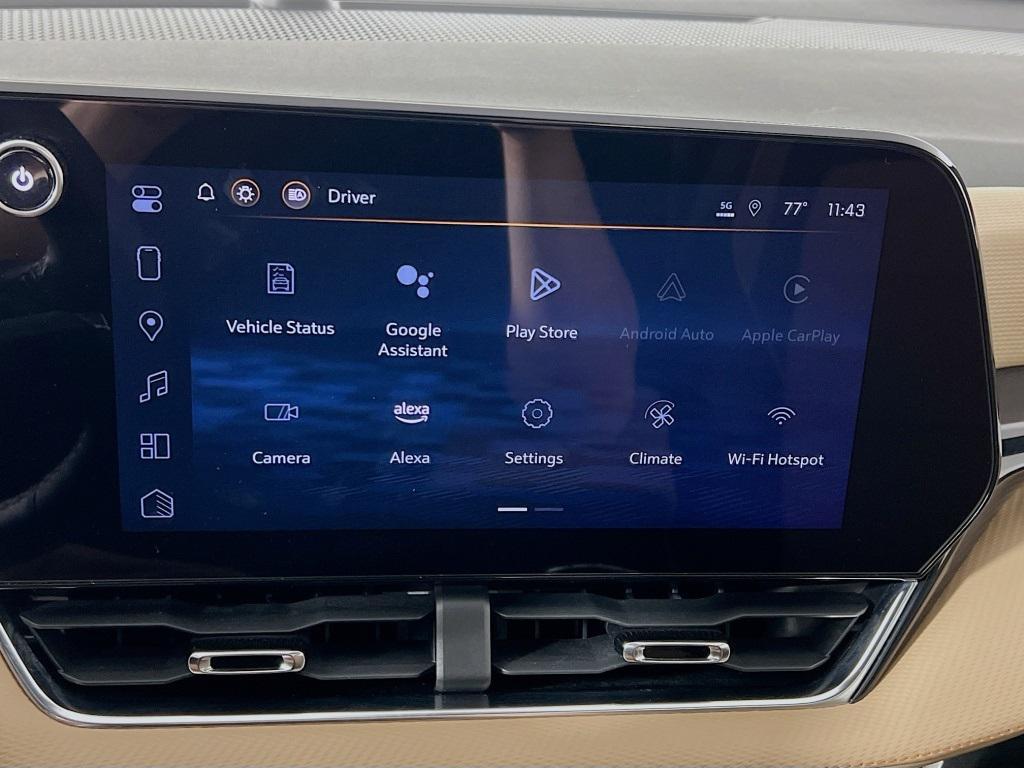 used 2025 Chevrolet Equinox car, priced at $33,000