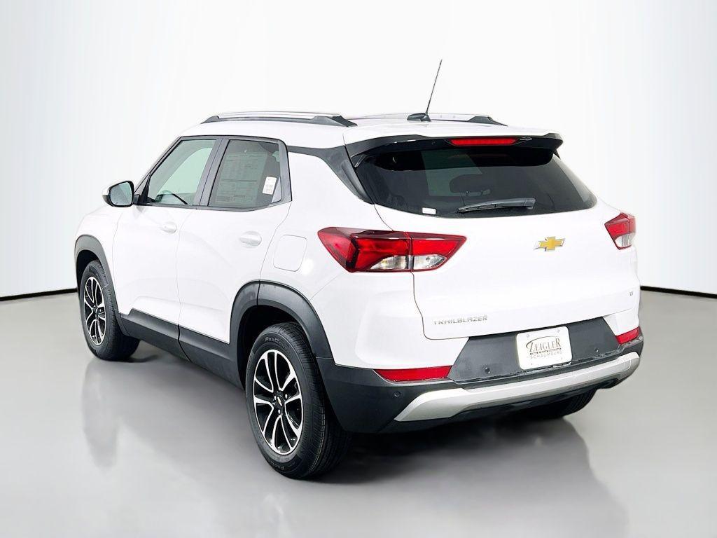 new 2026 Chevrolet TrailBlazer car, priced at $28,911