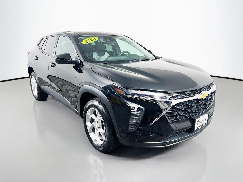 used 2024 Chevrolet Trax car, priced at $19,700