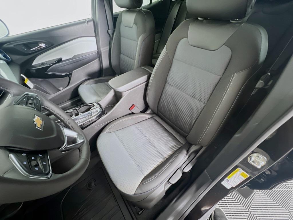new 2026 Chevrolet Trax car, priced at $25,200