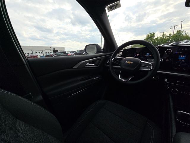 new 2025 Chevrolet Traverse car, priced at $42,155