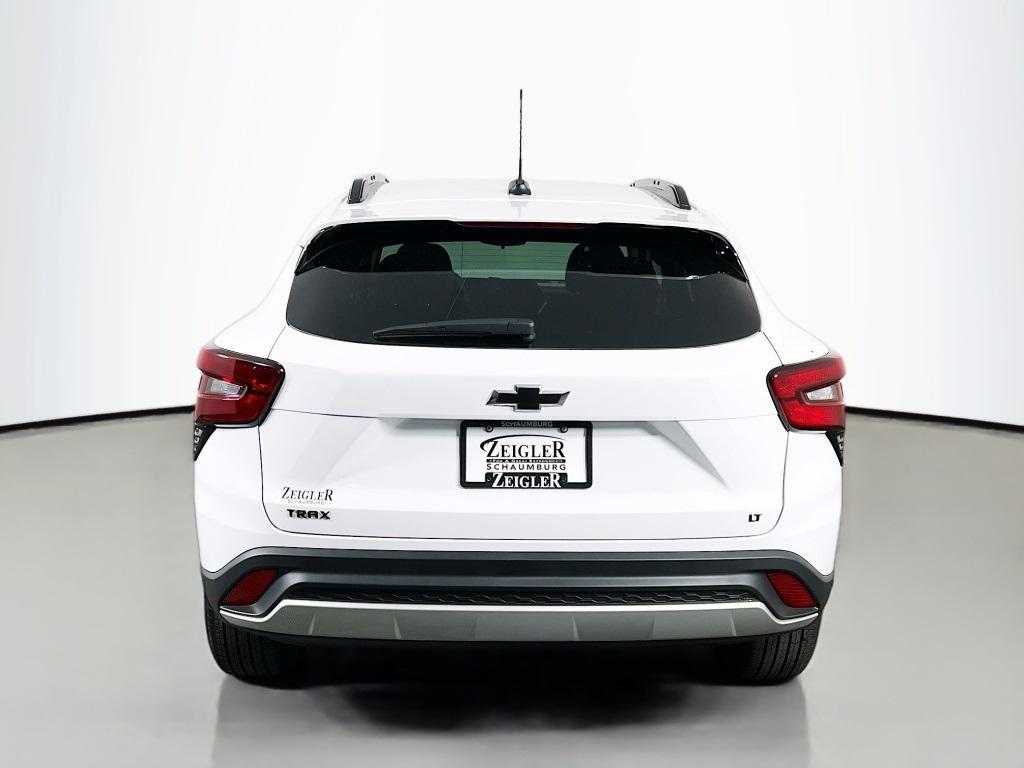 new 2025 Chevrolet Trax car, priced at $22,917