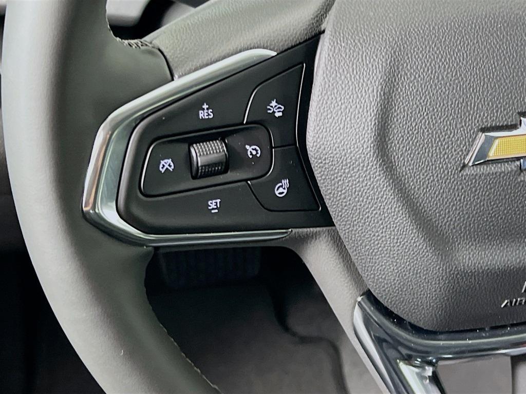 new 2025 Chevrolet Trax car, priced at $22,917