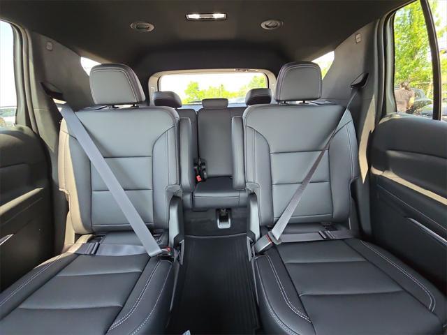 new 2025 Chevrolet Traverse car, priced at $43,085