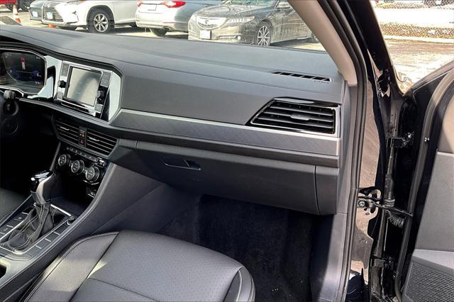 used 2024 Volkswagen Jetta car, priced at $22,071