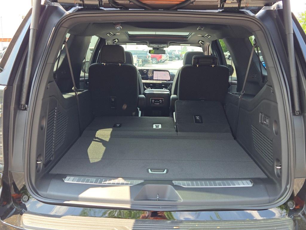new 2025 Chevrolet Suburban car, priced at $81,610