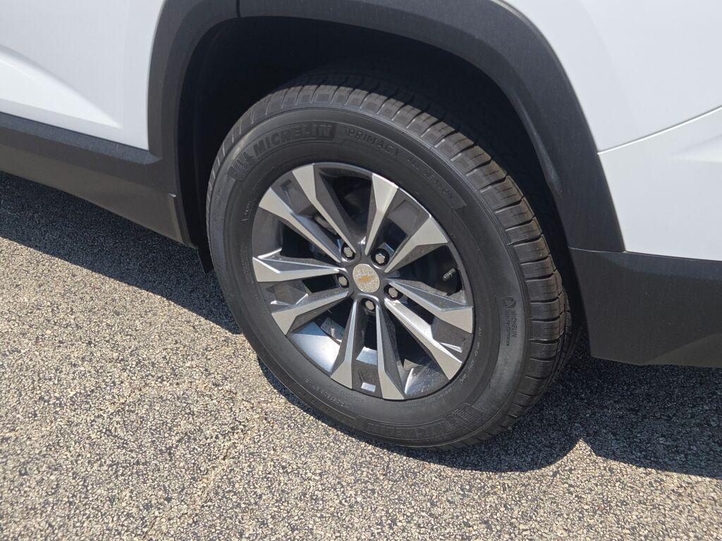 new 2026 Chevrolet Equinox car, priced at $34,882