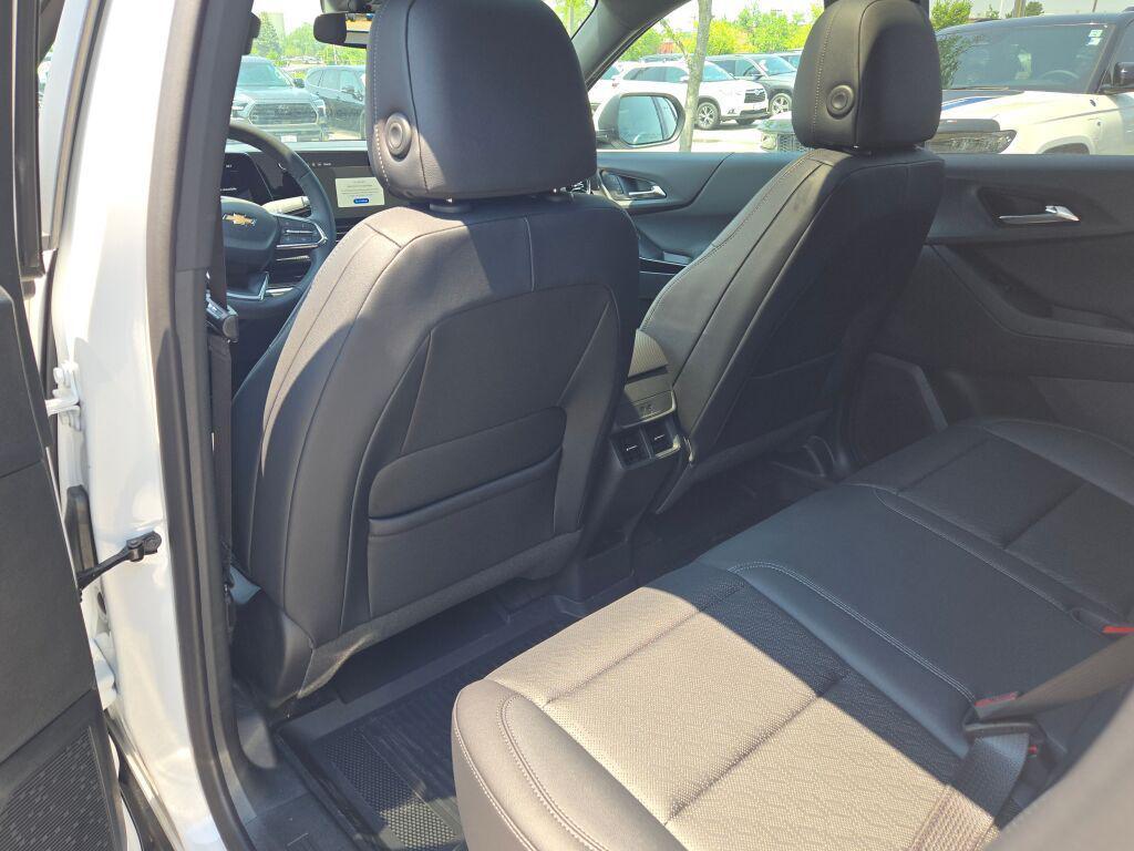 new 2026 Chevrolet Equinox car, priced at $34,882