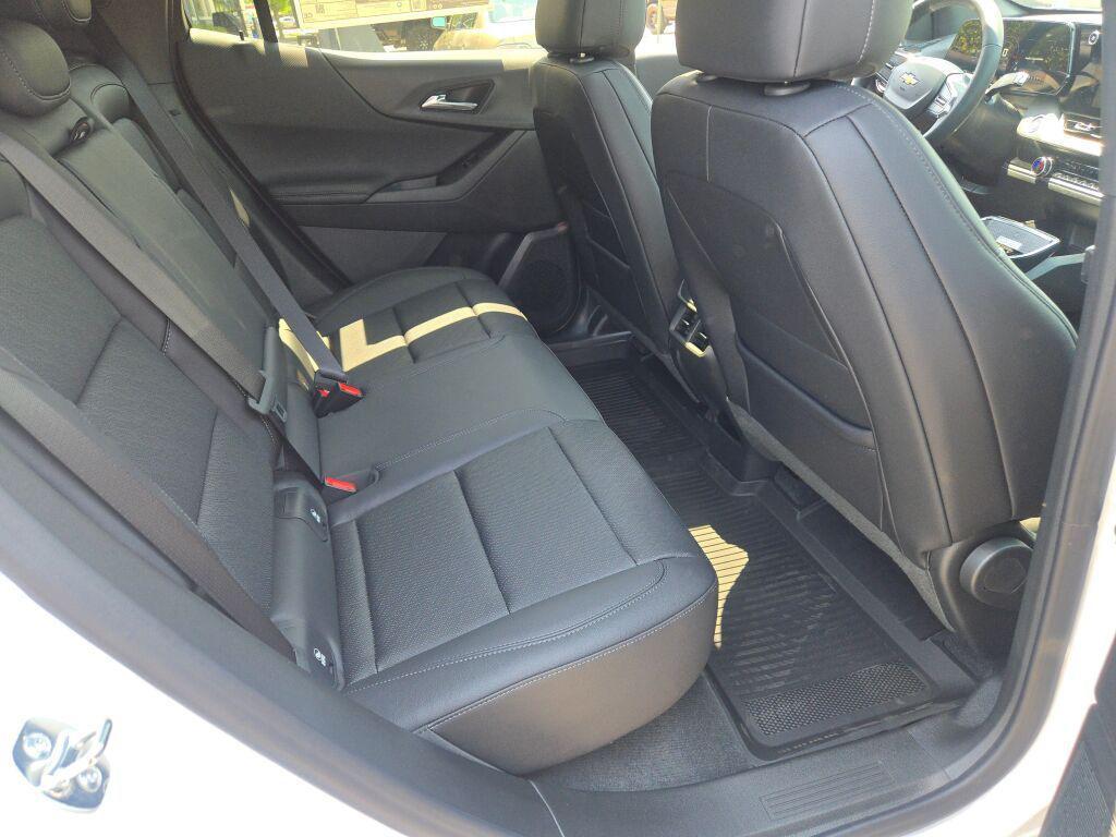 new 2026 Chevrolet Equinox car, priced at $34,882