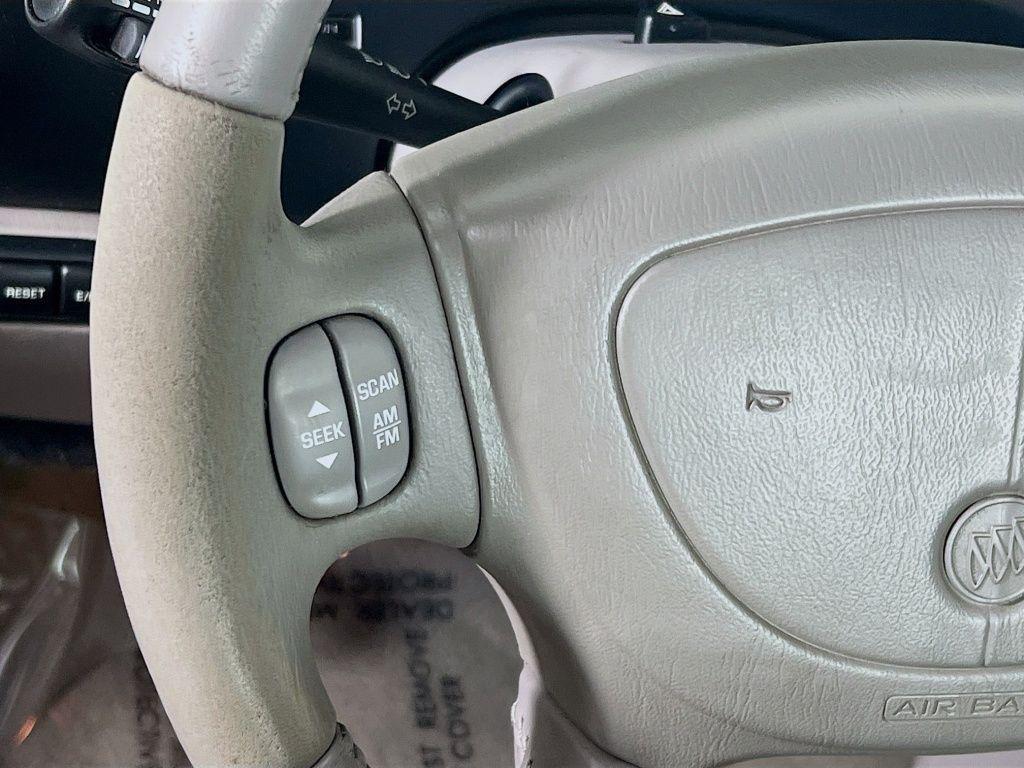 used 2000 Buick Regal car, priced at $3,508