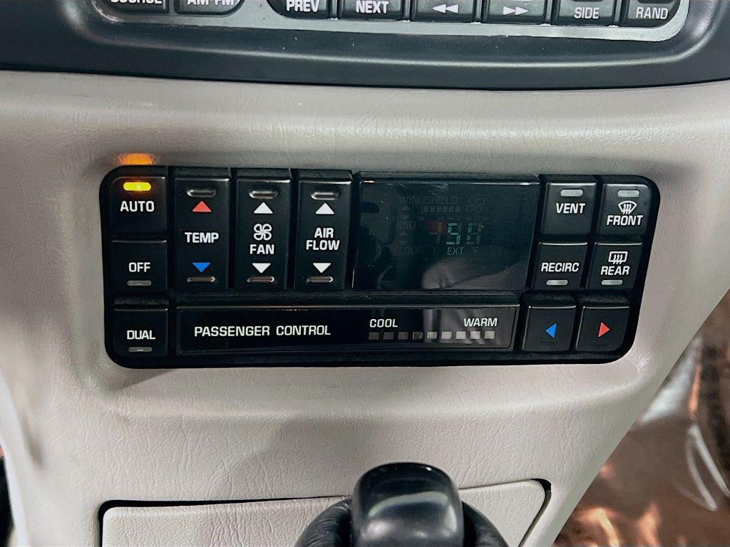 used 2000 Buick Regal car, priced at $3,508