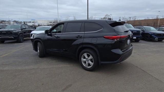 used 2023 Toyota Highlander car, priced at $35,450