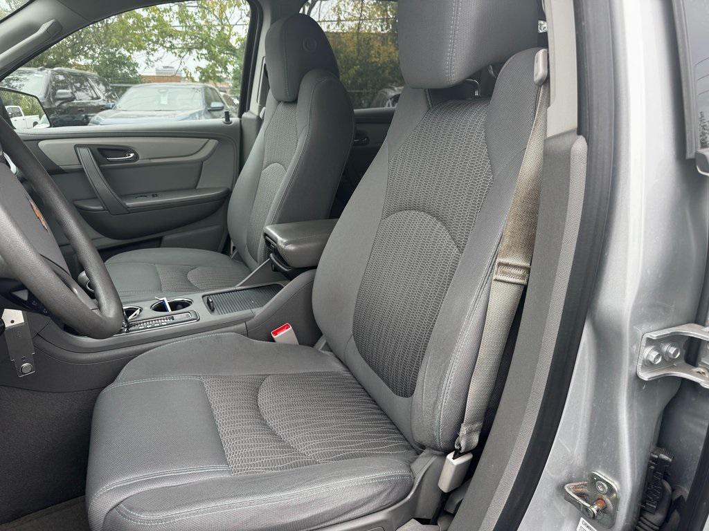 used 2016 Chevrolet Traverse car, priced at $12,900