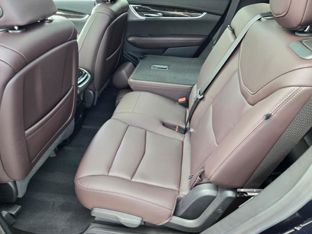 used 2022 Cadillac XT6 car, priced at $34,800