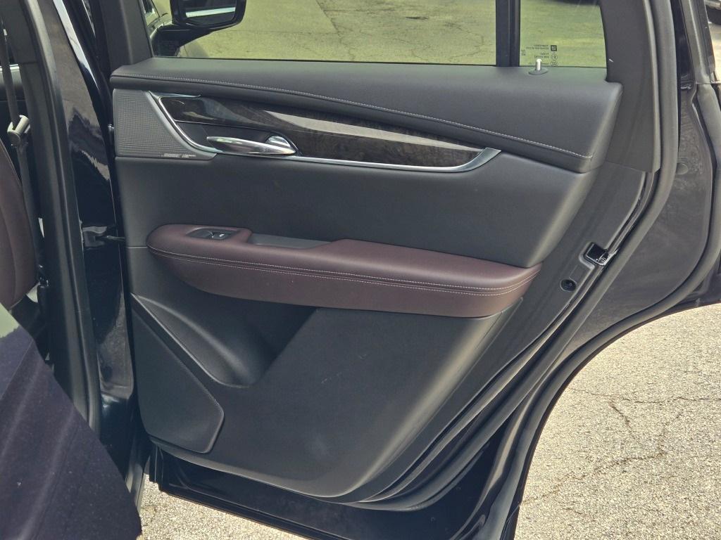 used 2022 Cadillac XT6 car, priced at $34,800