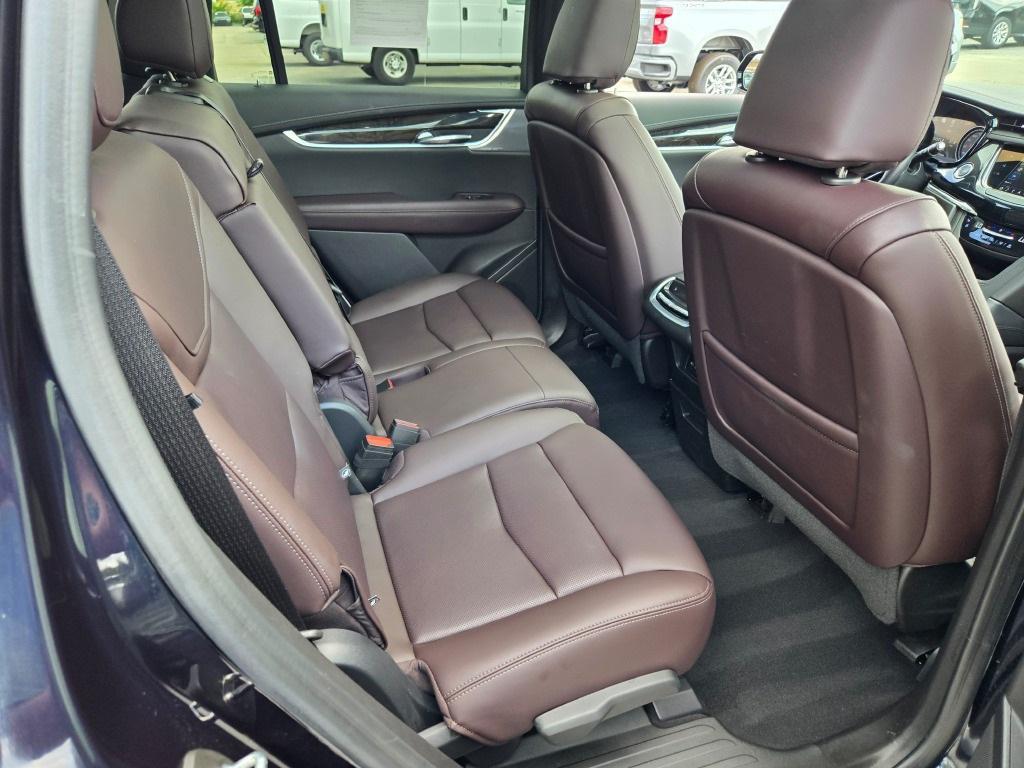 used 2022 Cadillac XT6 car, priced at $34,800
