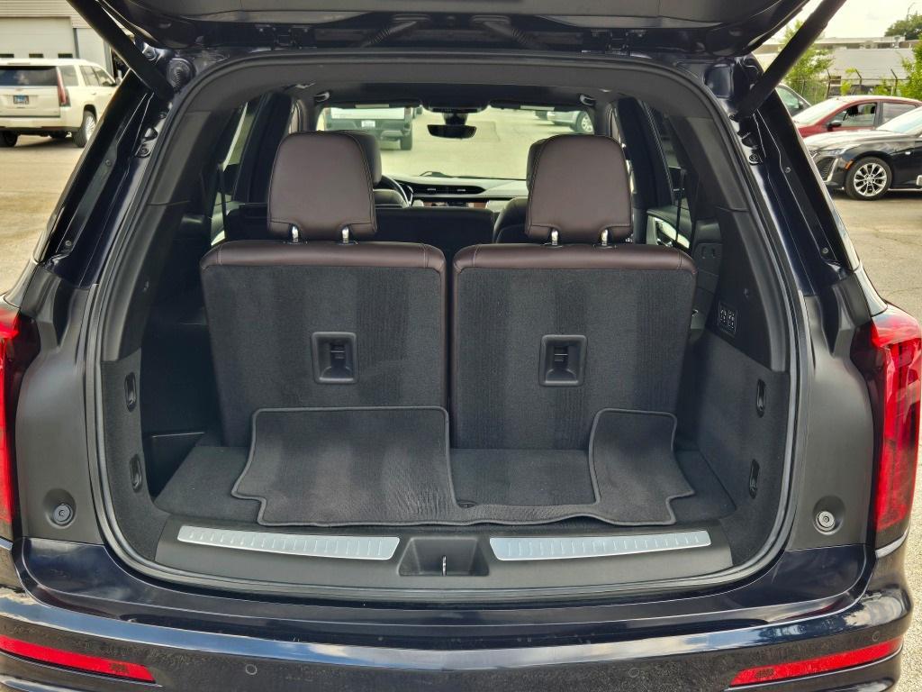 used 2022 Cadillac XT6 car, priced at $34,800