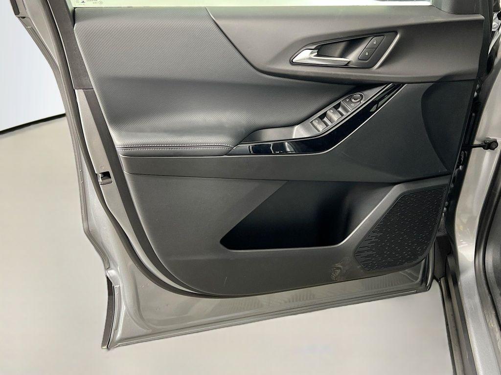 new 2026 Chevrolet Equinox car, priced at $30,000