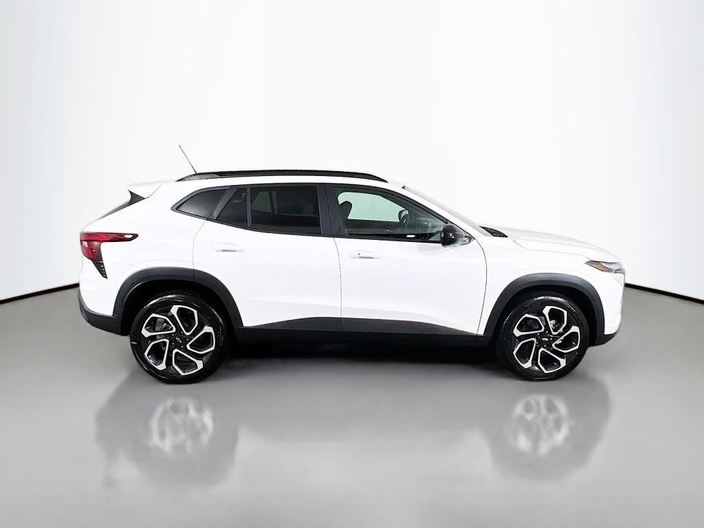 new 2026 Chevrolet Trax car, priced at $28,085